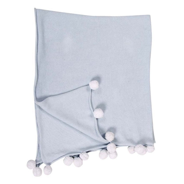 This soft and cozy knitted cotton throw matches the Bubbly collection, featuring pompoms on the edges. It can be used for the crib, the stroller, or as a swaddle, also making for a nice newborn gift in its soft pastel colors.