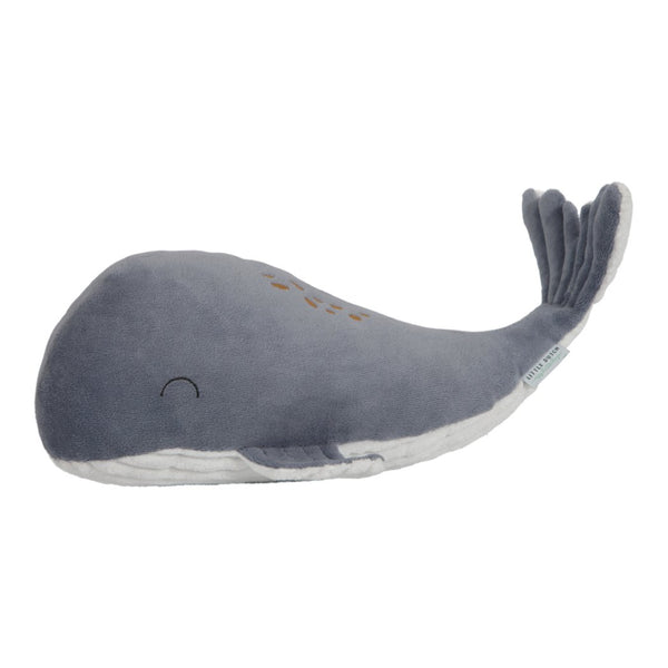 The Little Dutch Large Whale soft toy in sweet shades of ocean blue is the perfect cuddle companion for your little one.