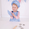 Help your little chefs look the part in this bright blue gingham chef set from Bigjigs. This gingham apron with matching hat and oven glove will encourage your youngster to get creative in the kitchen and food preparation. 