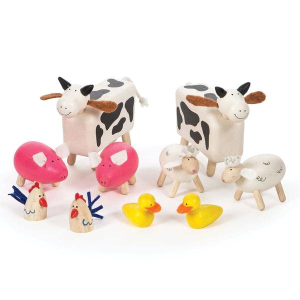 No farm is complete without some farm animals from Bigjigs! This set includes two cows, two sheep, two pigs, two ducks and two chickens all ready to settle on the farm!