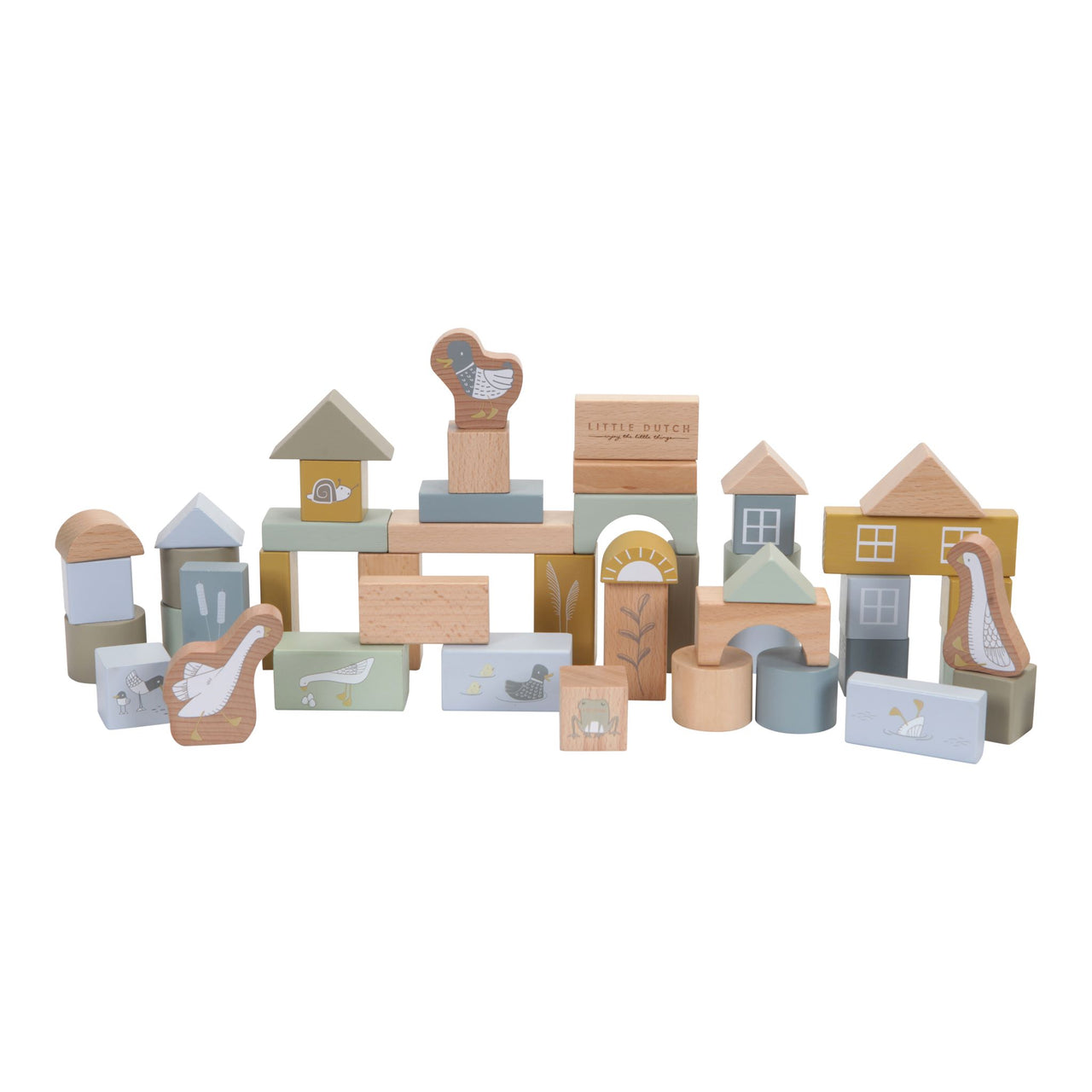 These wooden building blocks from little dutch are an all-time family favourite. The bucket contains no less than 50 wooden blocks in in various shapes and sizes, decorated with Little Goose and his friends from the countryside. Stack the blocks to build fun shapes or towers. The blocks guarantee a lot of building fun and can be stored effortlessly in the bucket! 