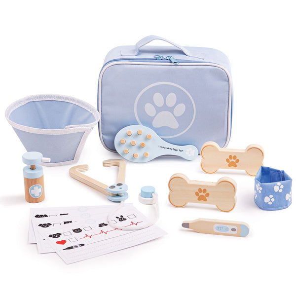 Your young veterinarian has everything they need in this handy Kids Vet Set from Bigjigs! Presented in a lovely light purple vet’s case, this vet toy comes packed with all the essentials. Using the stethoscope, children can listen to their pet’s heart, check their temperature with the thermometer and even take a look in their ears with the otoscope!